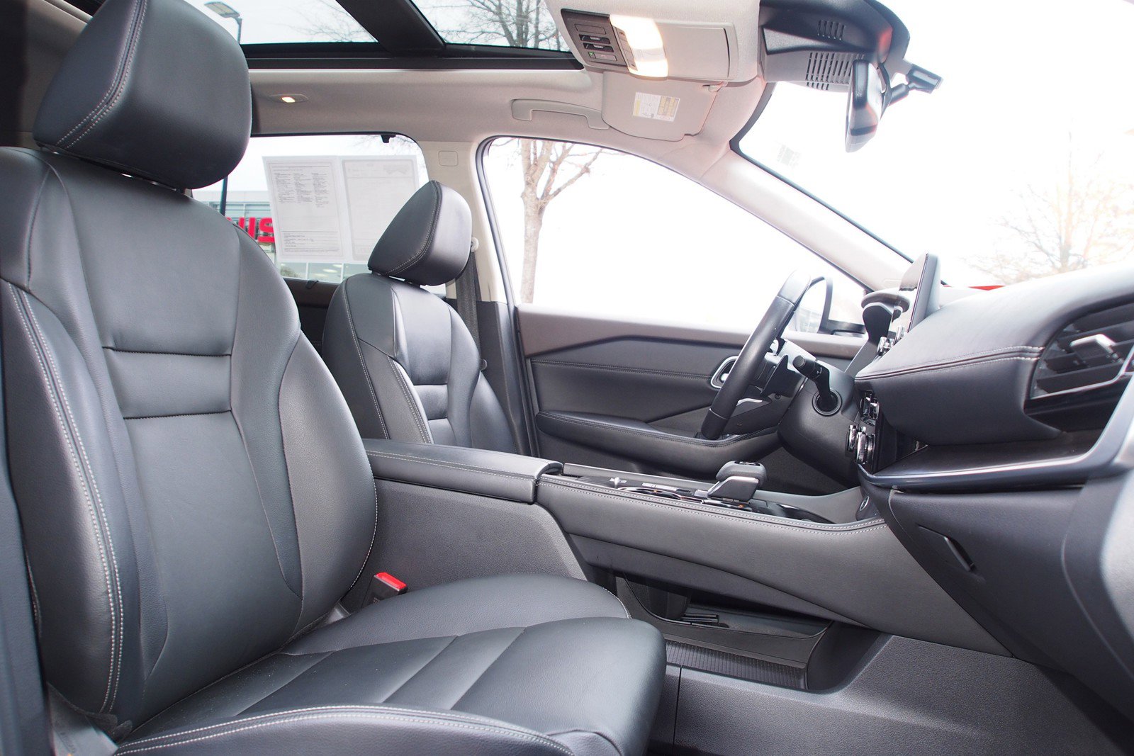 Used 2021 Nissan Rogue SL w/ Premium Package image 11