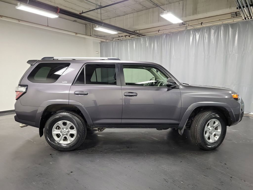 Used 2021 Toyota 4Runner SR5 Premium image 9