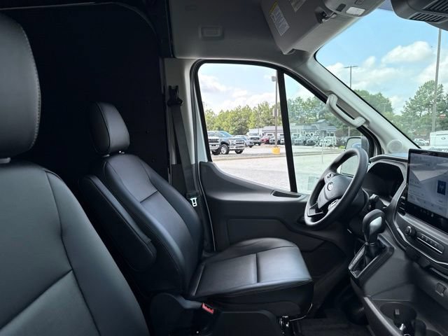 New 2027 Ford Transit 250 148 Medium Roof w/ Load Area Protection Package RWD image 14
