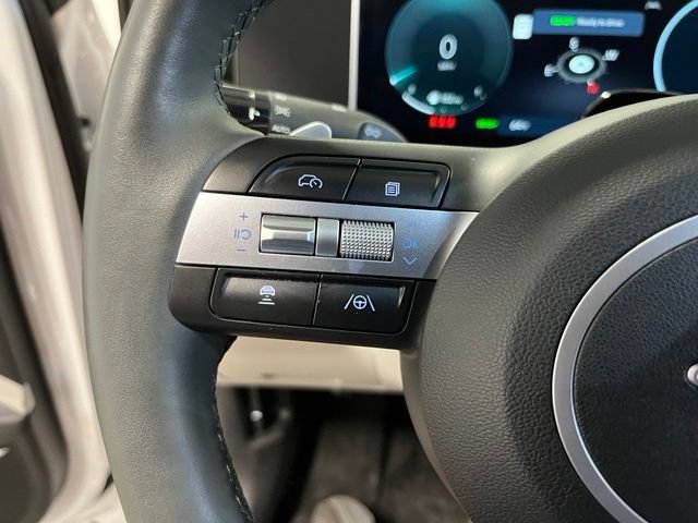 Used 2026 Hyundai Tucson Limited AWD/4WD image 25
