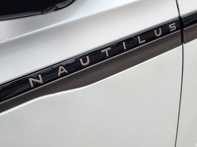 Used 2024 Lincoln Nautilus Black Label AWD/4WD image 24