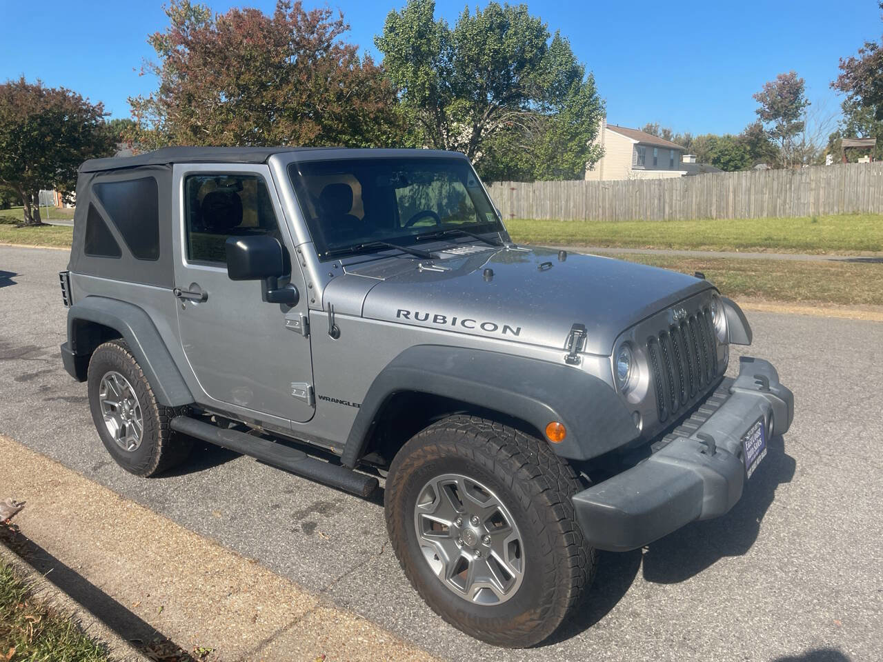Used 2017 Jeep Wrangler Rubicon w/ Power Convenience Group image 8
