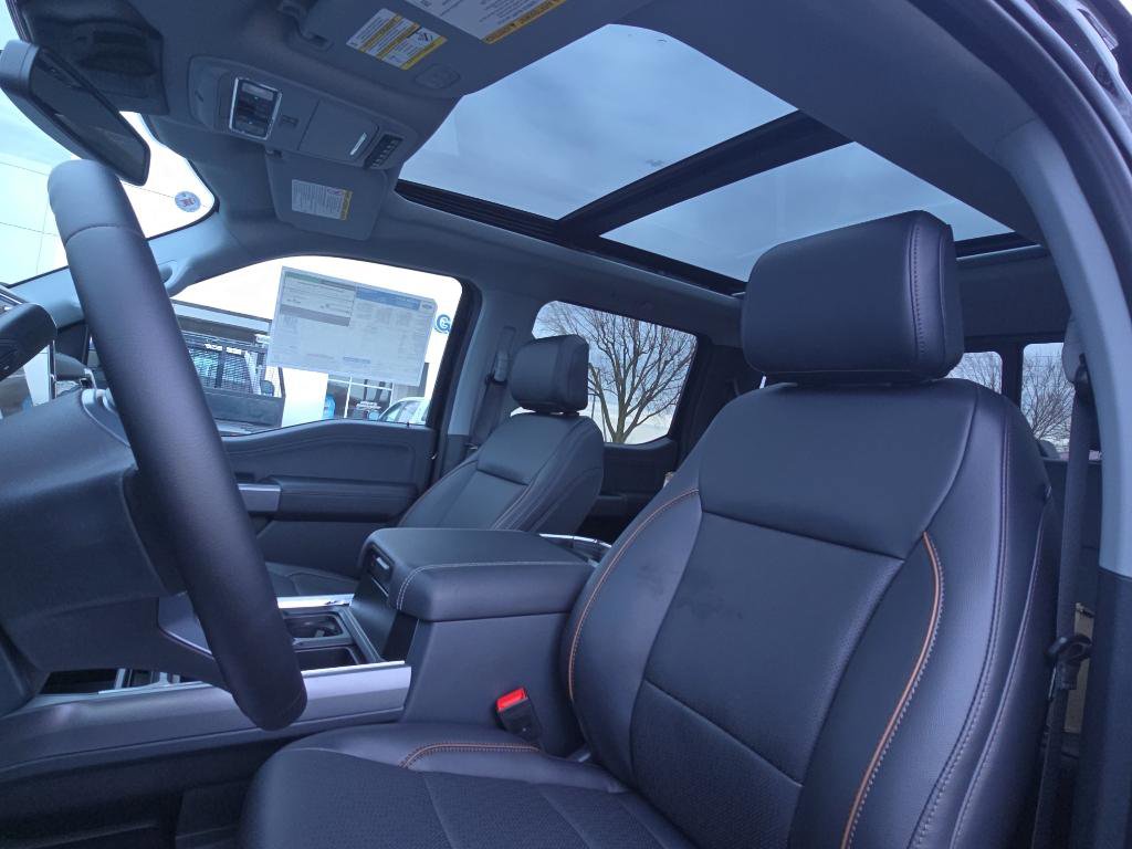 New 2025 Ford F350 Lariat w/ FX4 Off-Road Package image 19