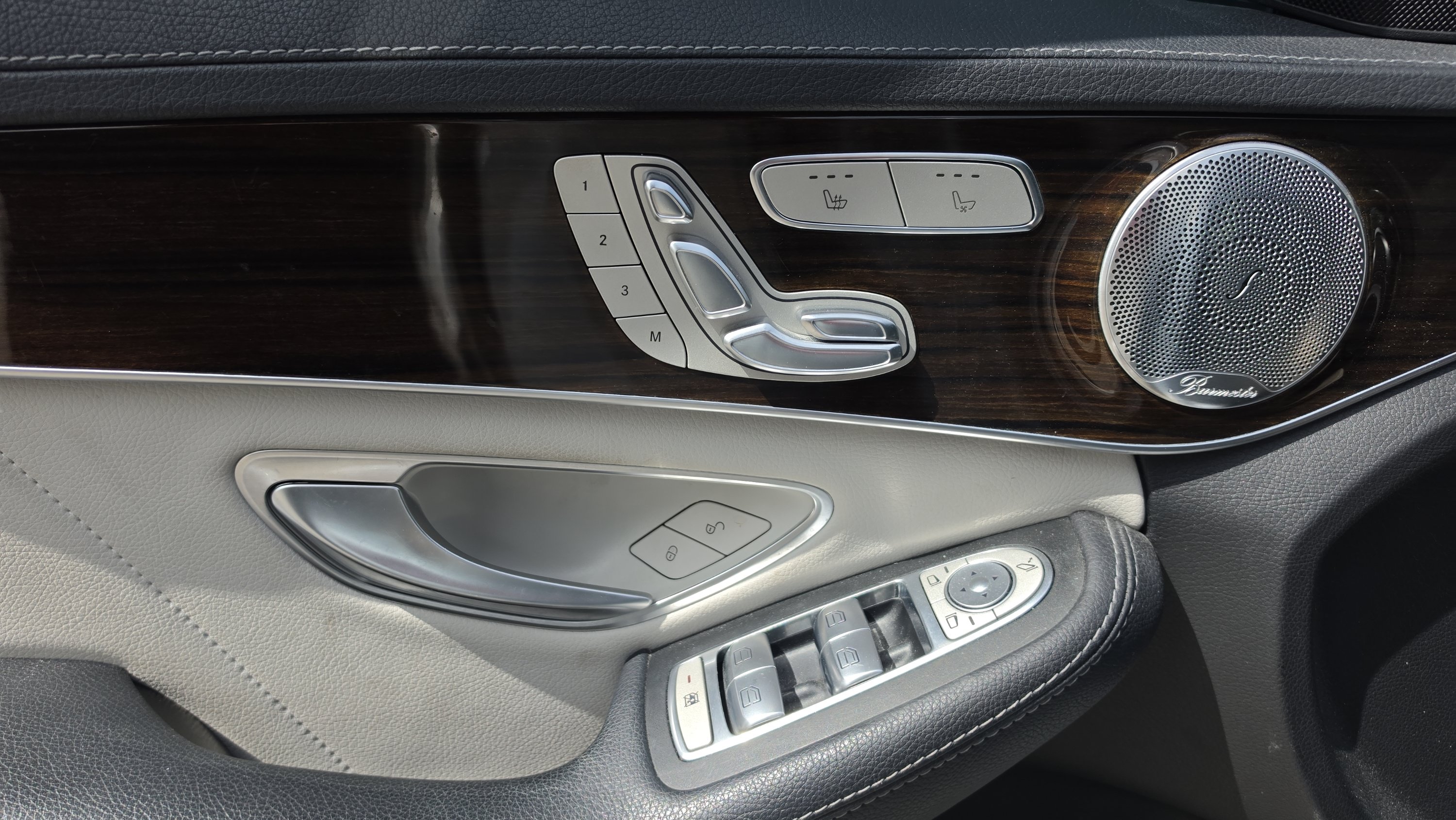 Used 2015 Mercedes-Benz C 400 4MATIC image 11