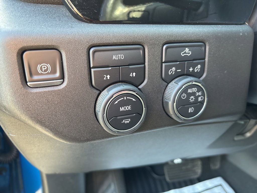Used 2022 Chevrolet Silverado 1500 RST AWD/4WD image 17