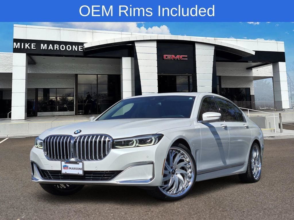 Used 2022 BMW 740i RWD image 1