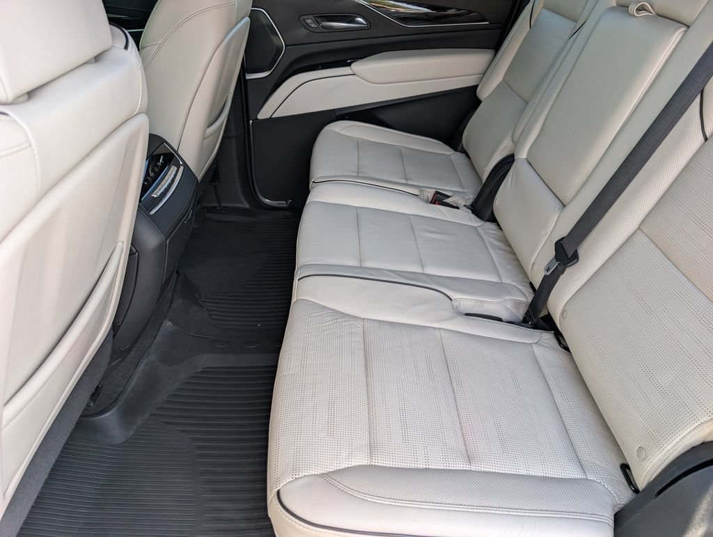 Used 2022 Cadillac Escalade ESV Sport w/ Touring Package AWD/4WD image 17