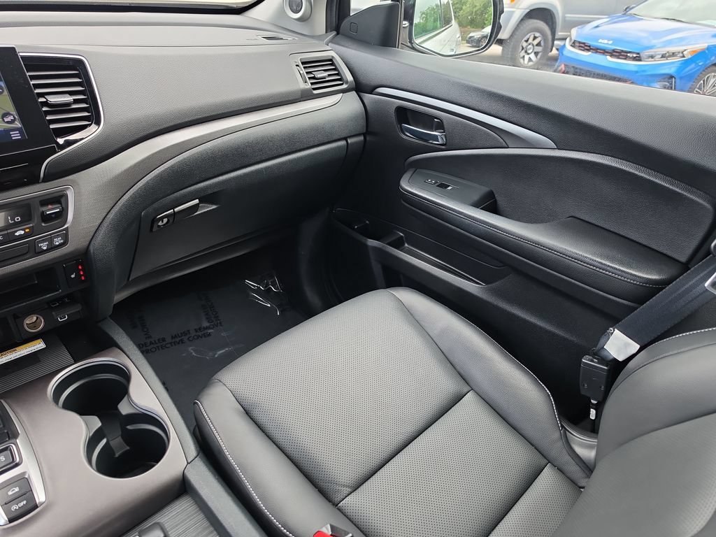 Used 2023 Honda Ridgeline RTL-E image 29