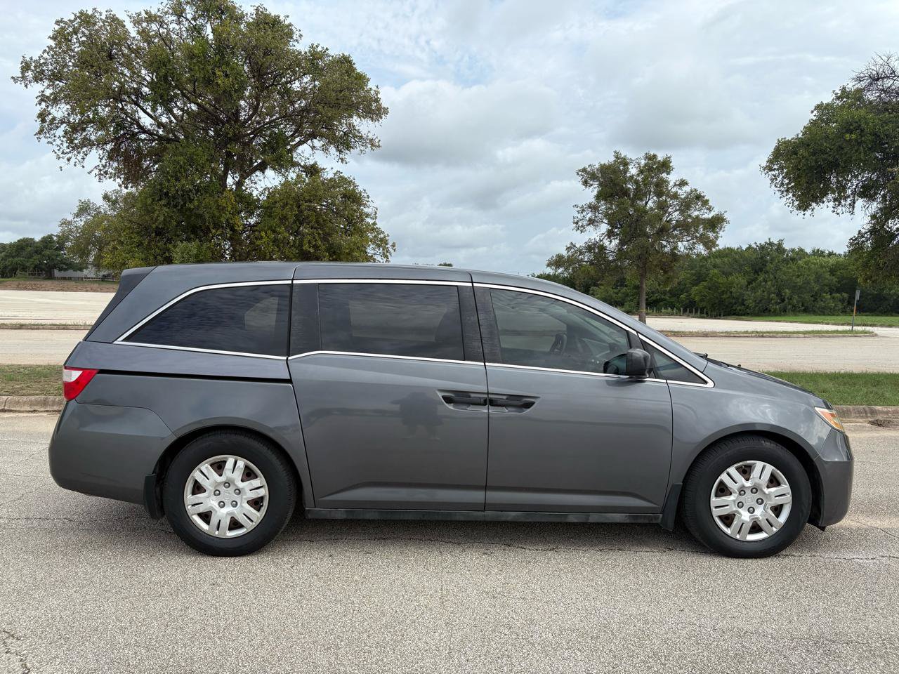 Used 2011 Honda Odyssey LX image 46