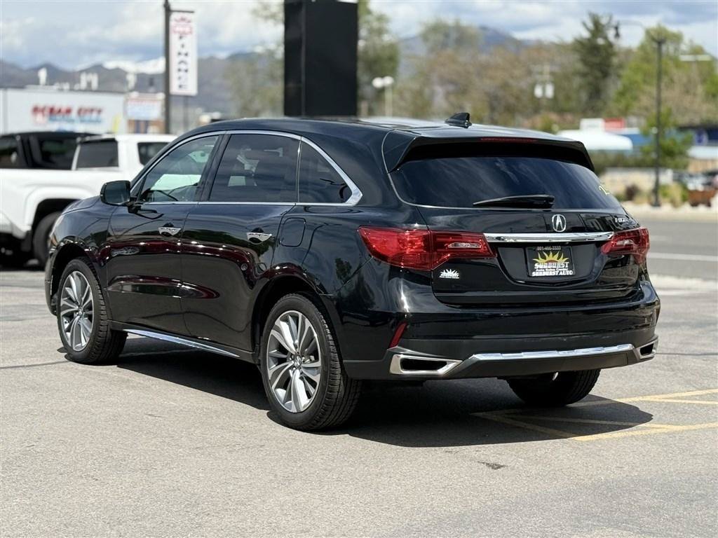Used 2017 Acura MDX w/ Technology Package FWD image 4