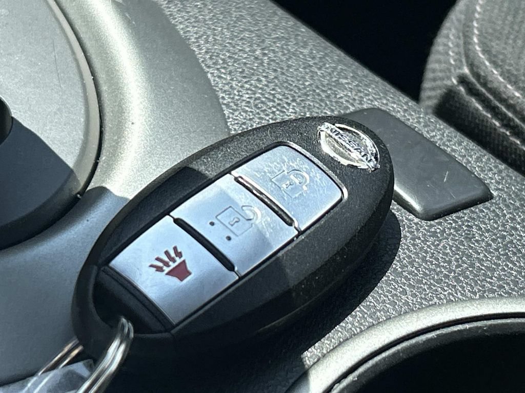 Used 2012 Nissan Rogue SV FWD image 33