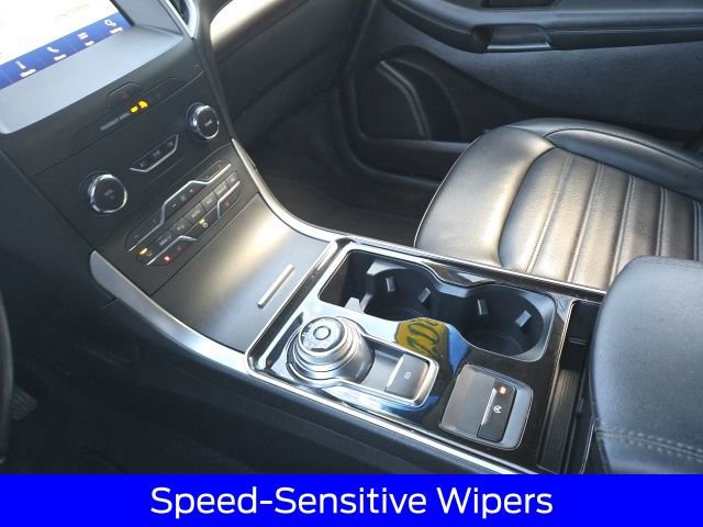 Used 2020 Ford Edge SEL w/ Cold Weather Package AWD/4WD image 31