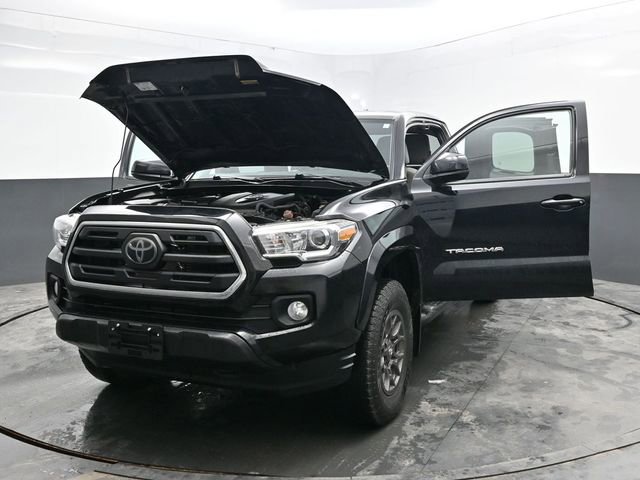 Used 2018 Toyota Tacoma SR5 image 44