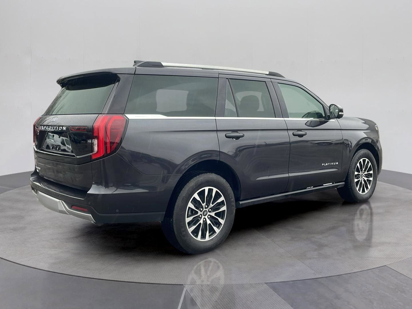 Certified 2025 Ford Expedition Platinum image 6