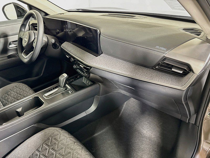 New 2026 Nissan Kicks SV w/ Cold Weather Package FWD image 27