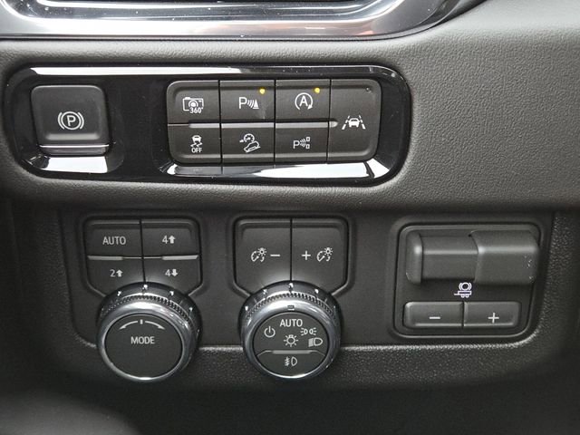 New 2026 GMC Yukon Elevation w/ Elevation Premium Package image 14