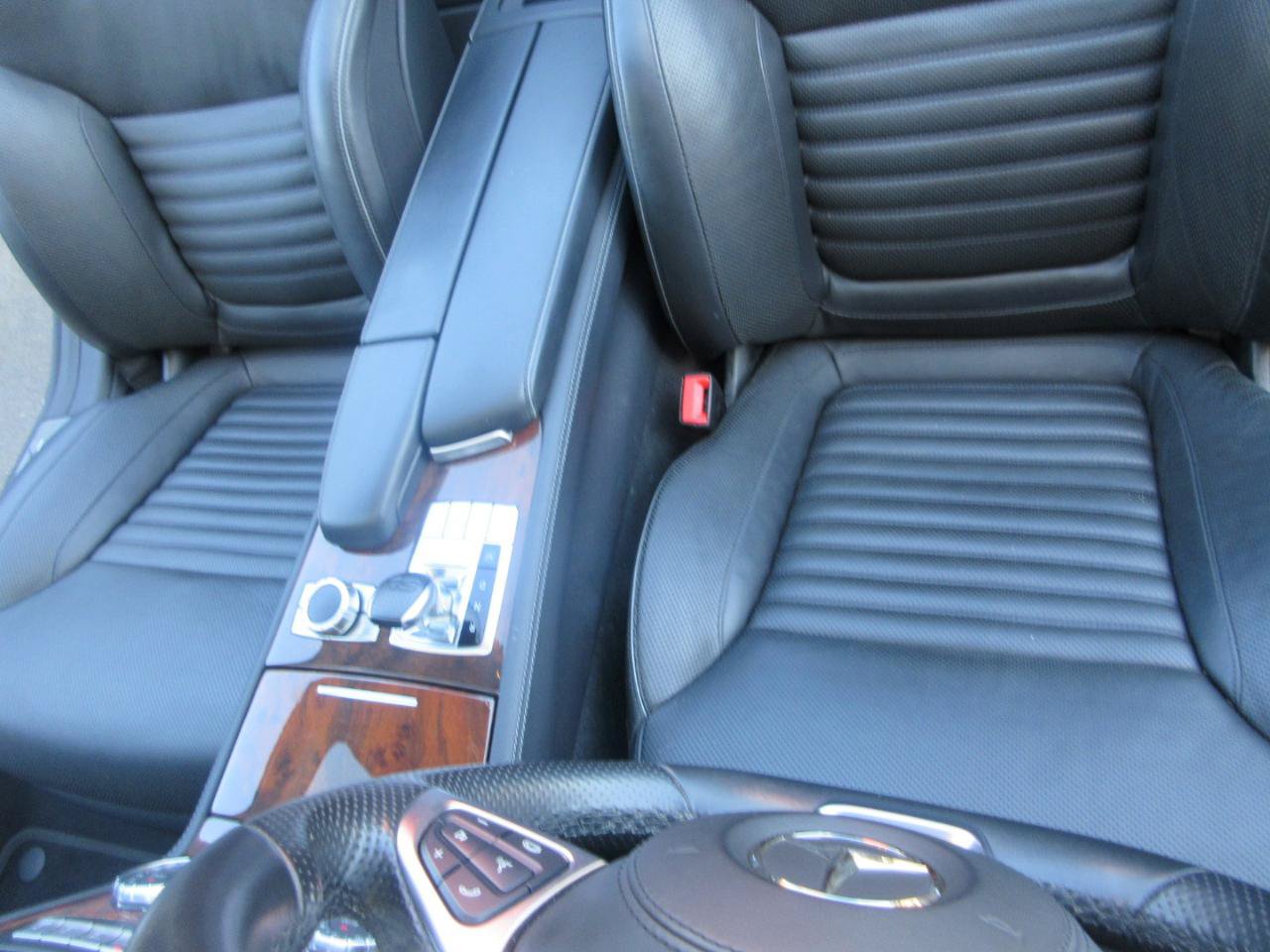 Used 2017 Mercedes-Benz SL 550 image 18