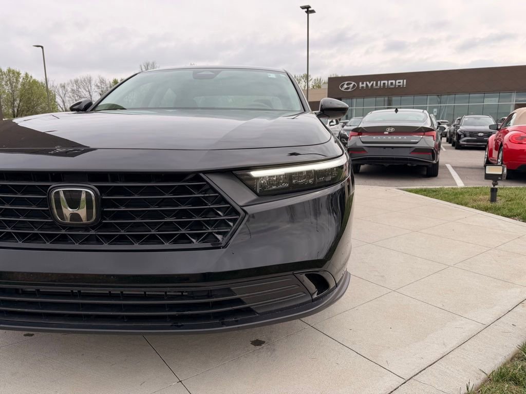 Used 2024 Honda Accord EX image 9