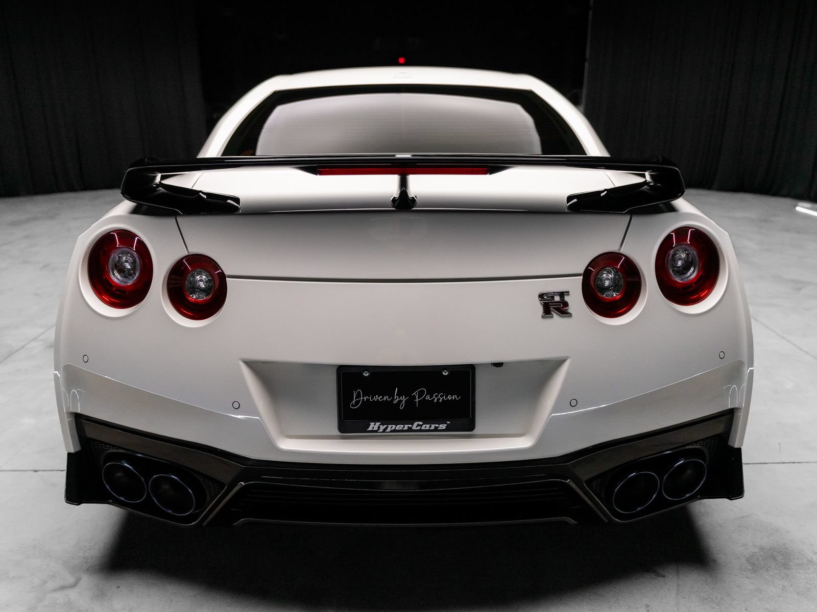 Used 2021 Nissan GT-R Premium AWD/4WD image 37