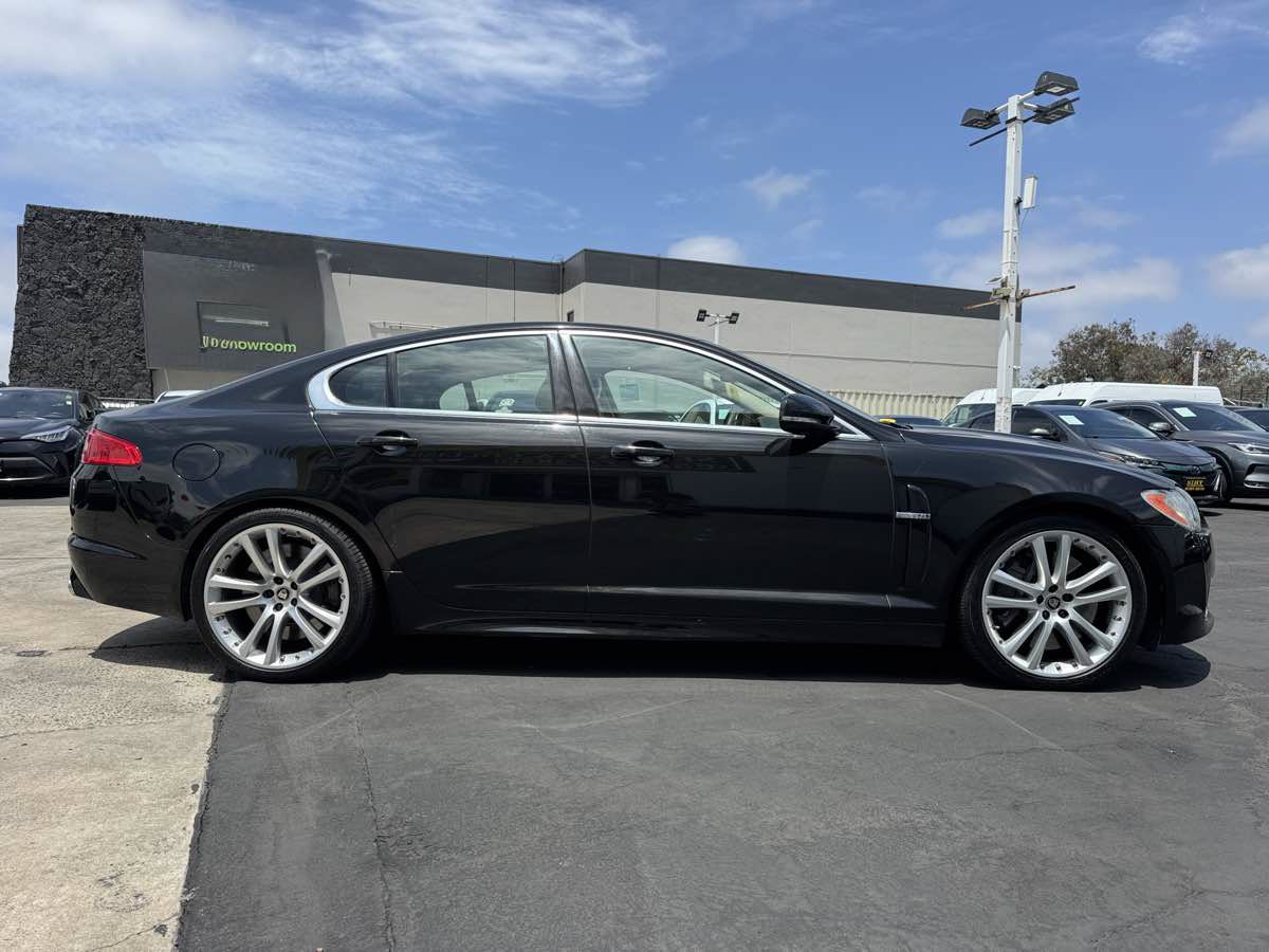 Used 2011 Jaguar XF R RWD image 7