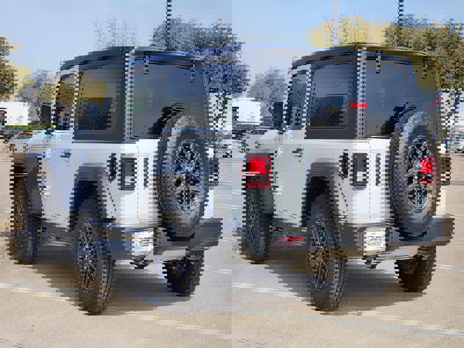 Used 2024 Jeep Wrangler Sport image 4