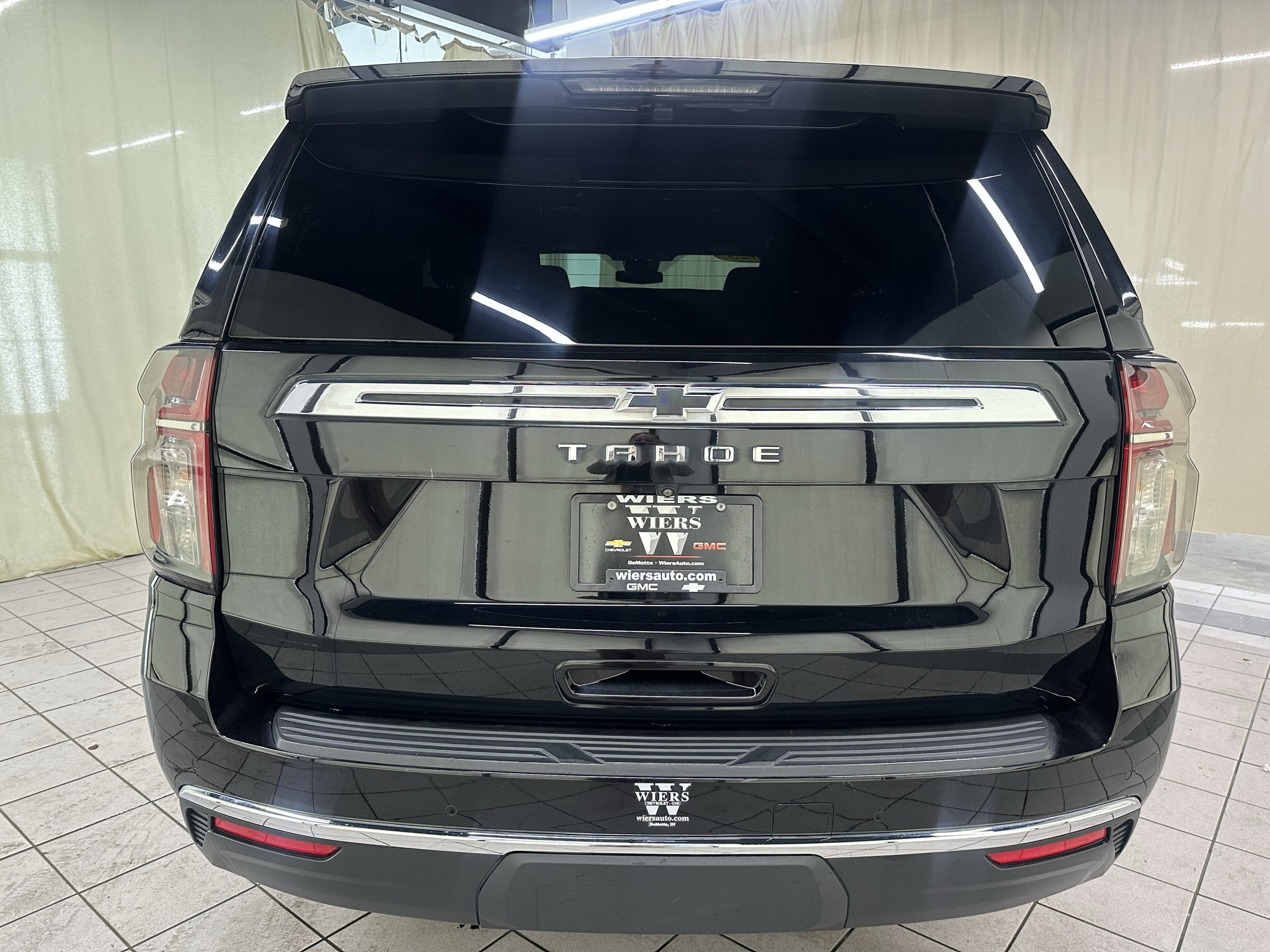 Used 2023 Chevrolet Tahoe LS AWD/4WD image 6