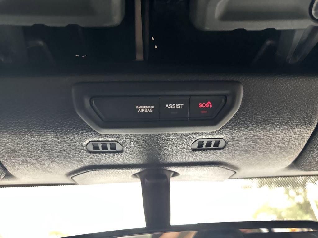 Used 2022 Jeep Gladiator Willys image 32