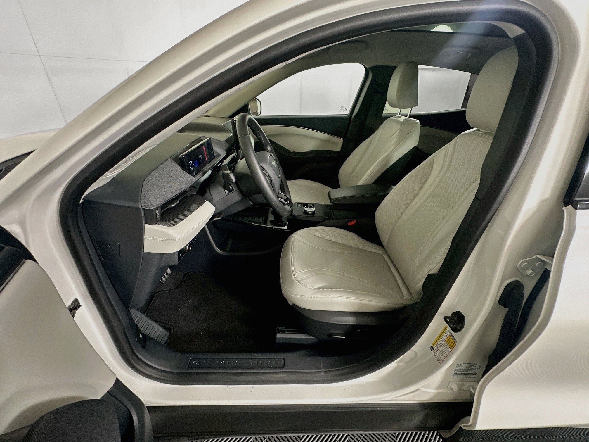 Used 2024 Ford Mustang Mach-E Premium RWD image 13