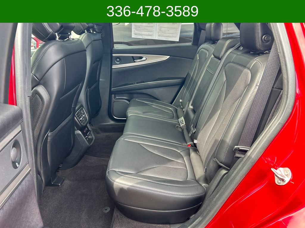 Used 2020 Lincoln Nautilus Reserve image 22