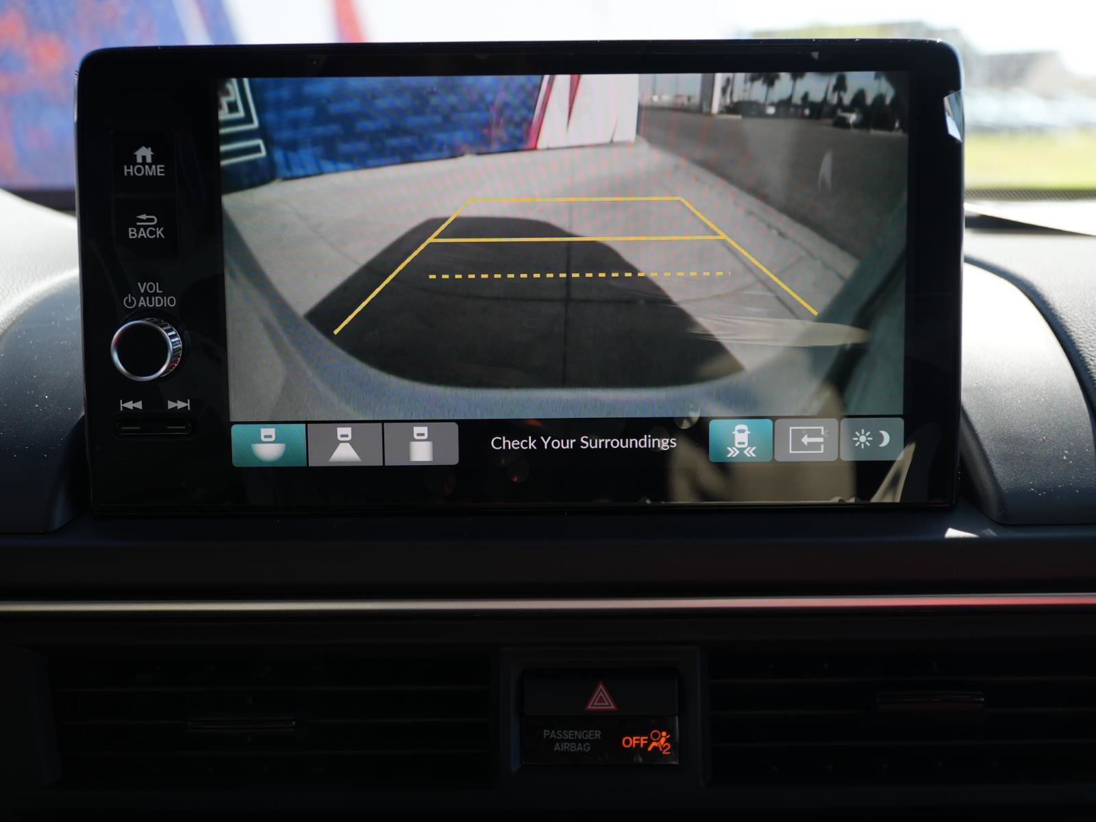 New 2025 Honda Pilot Touring image 29