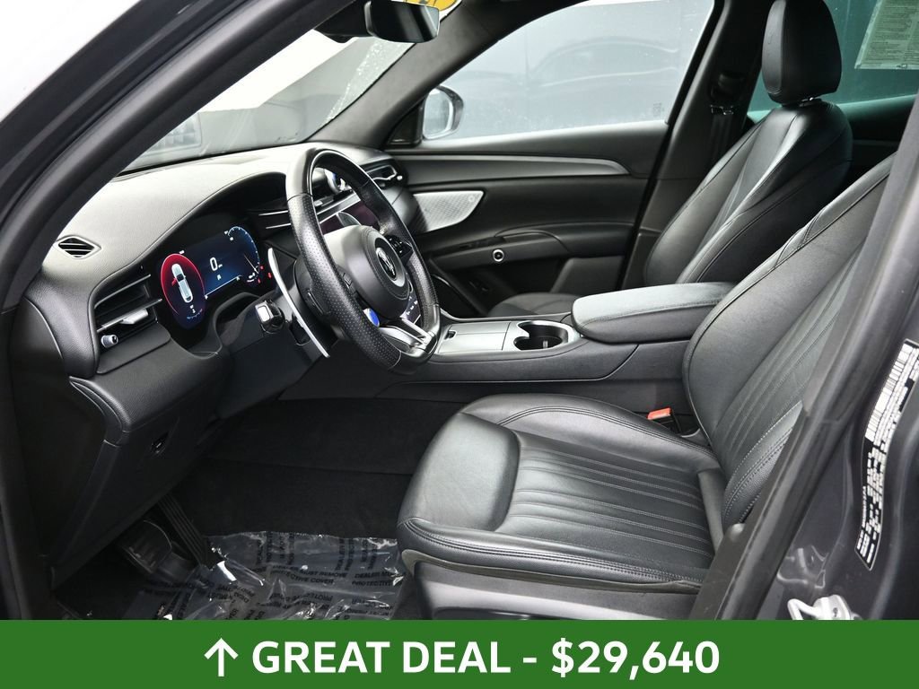 Used 2024 Maserati Grecale GT image 17