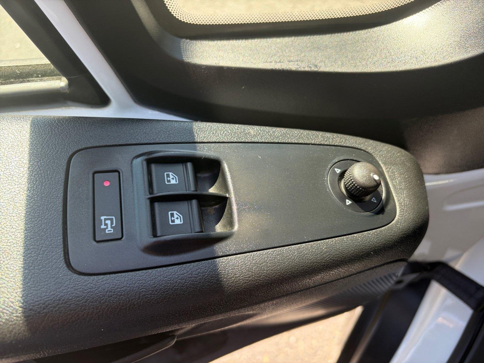 Used 2023 RAM ProMaster 2500 FWD image 14