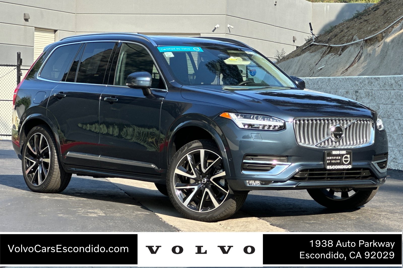 New 2025 Volvo XC90 B6 Plus w/ Protection Package Premier