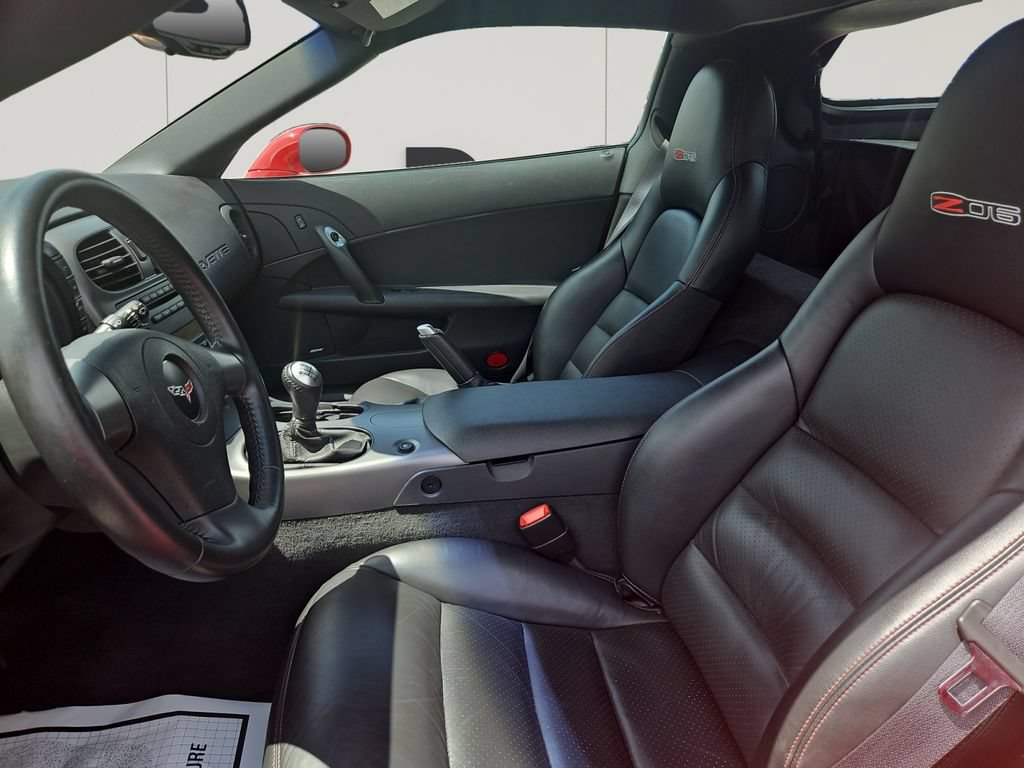 Used 2006 Chevrolet Corvette Z06 w/ Preferred Equipment Group RWD image 10