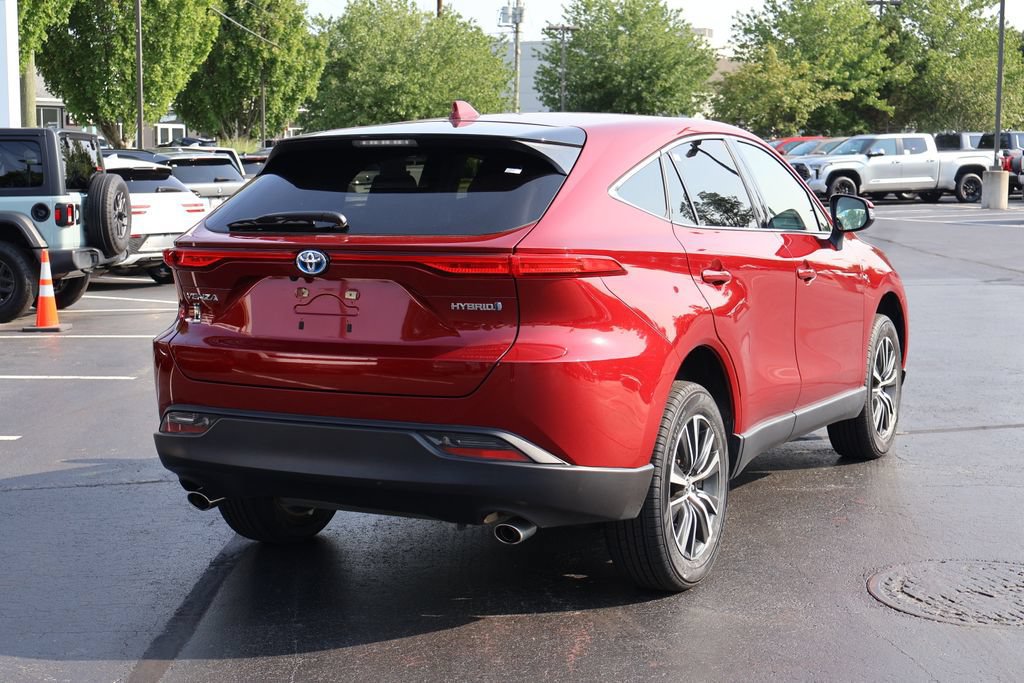 Certified 2022 Toyota Venza LE AWD/4WD image 7