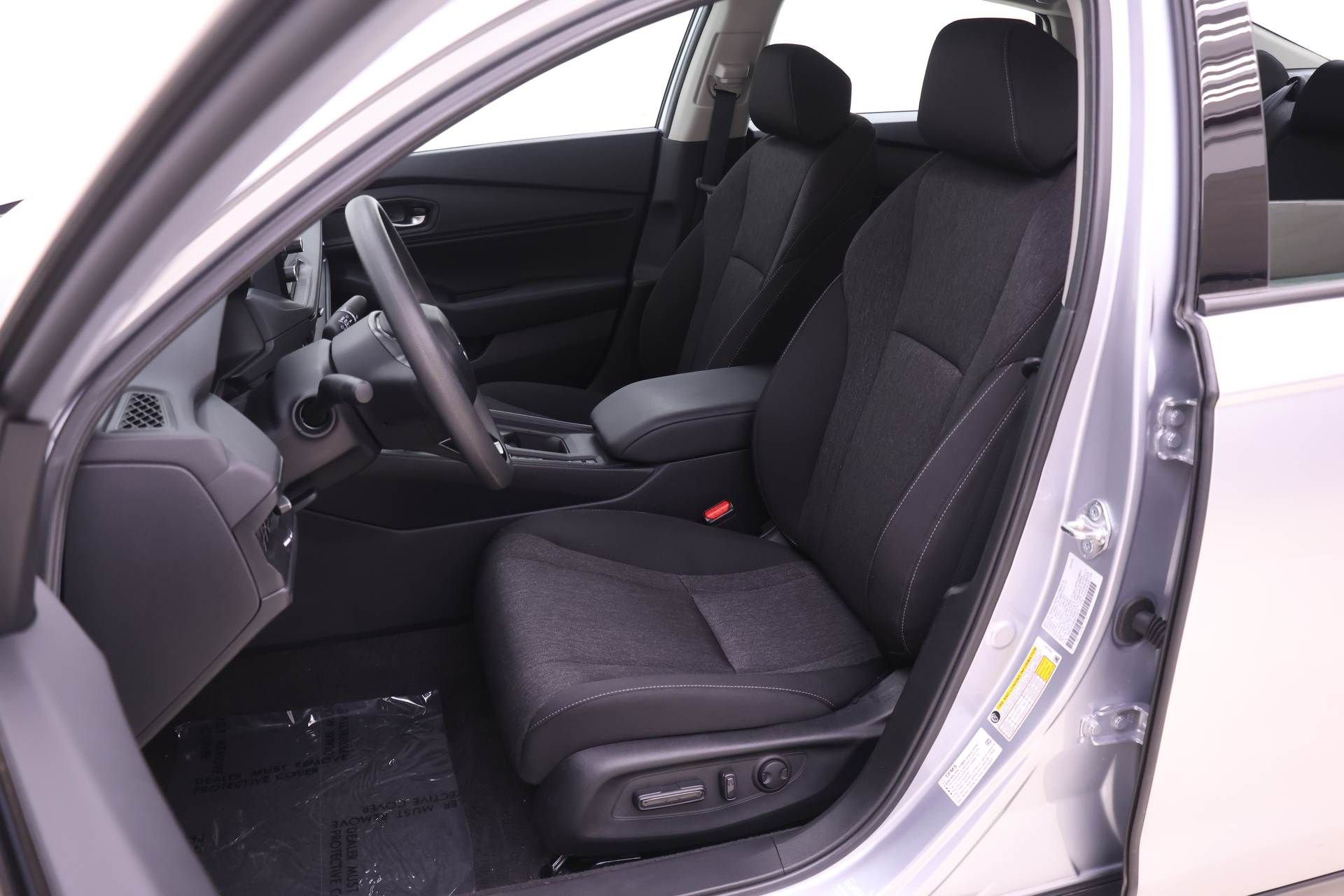 Certified 2025 Honda Accord SE image 4