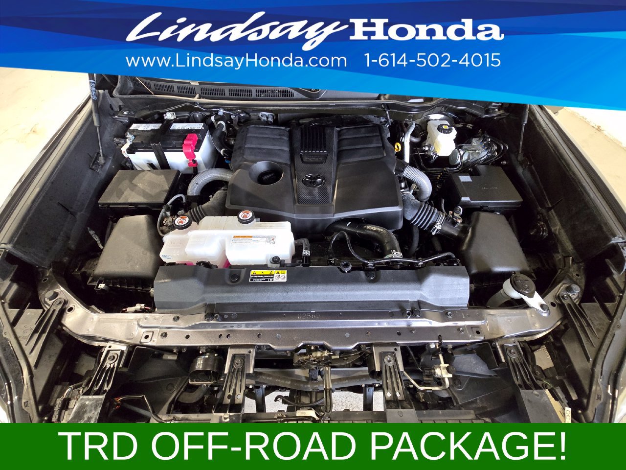 Used 2025 Toyota Tundra Platinum w/ TRD Off-Road Package AWD/4WD image 24