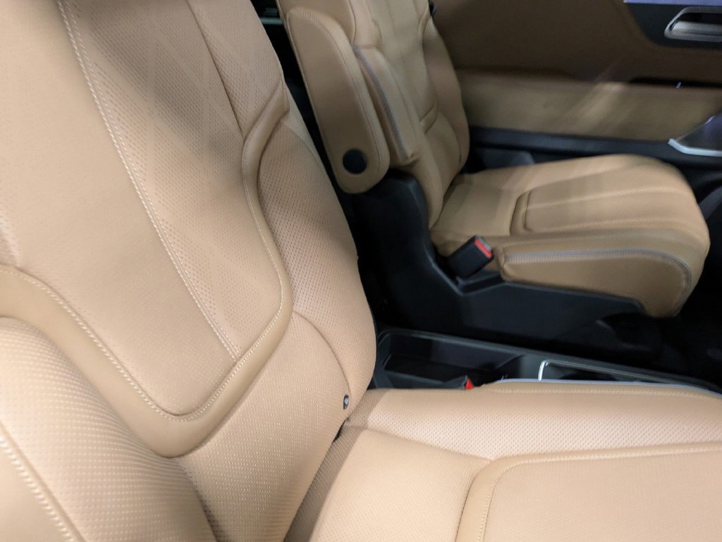 Used 2025 INFINITI QX80 Sensory AWD/4WD image 38