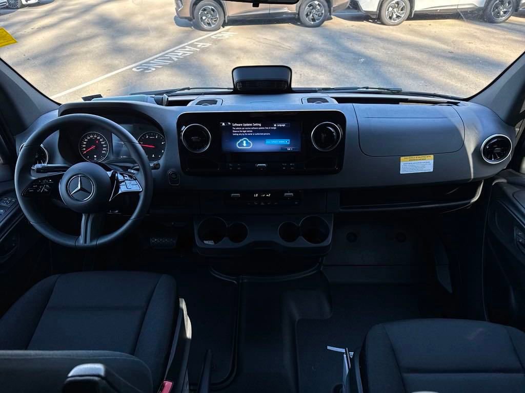 New 2025 Mercedes-Benz Sprinter 2500 image 12