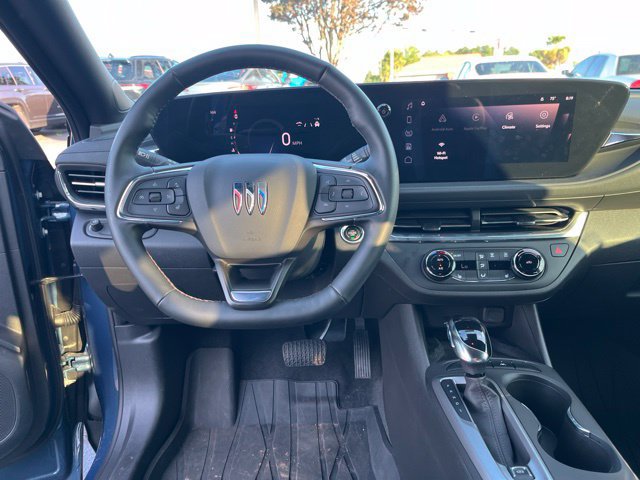 Used 2025 Buick Envista Preferred w/ Convenience I Package FWD image 16