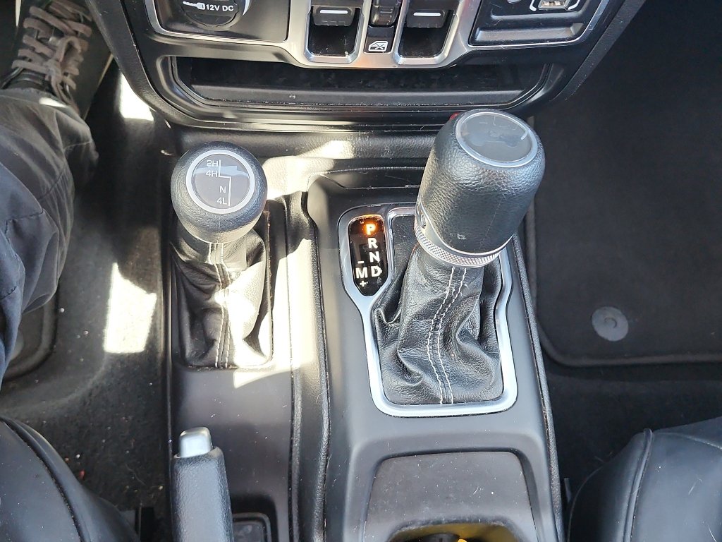 Used 2023 Jeep Wrangler Sahara AWD/4WD image 27