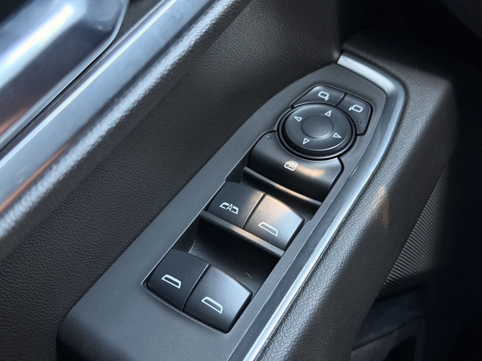 Used 2024 GMC Sierra 1500 Elevation AWD/4WD image 18