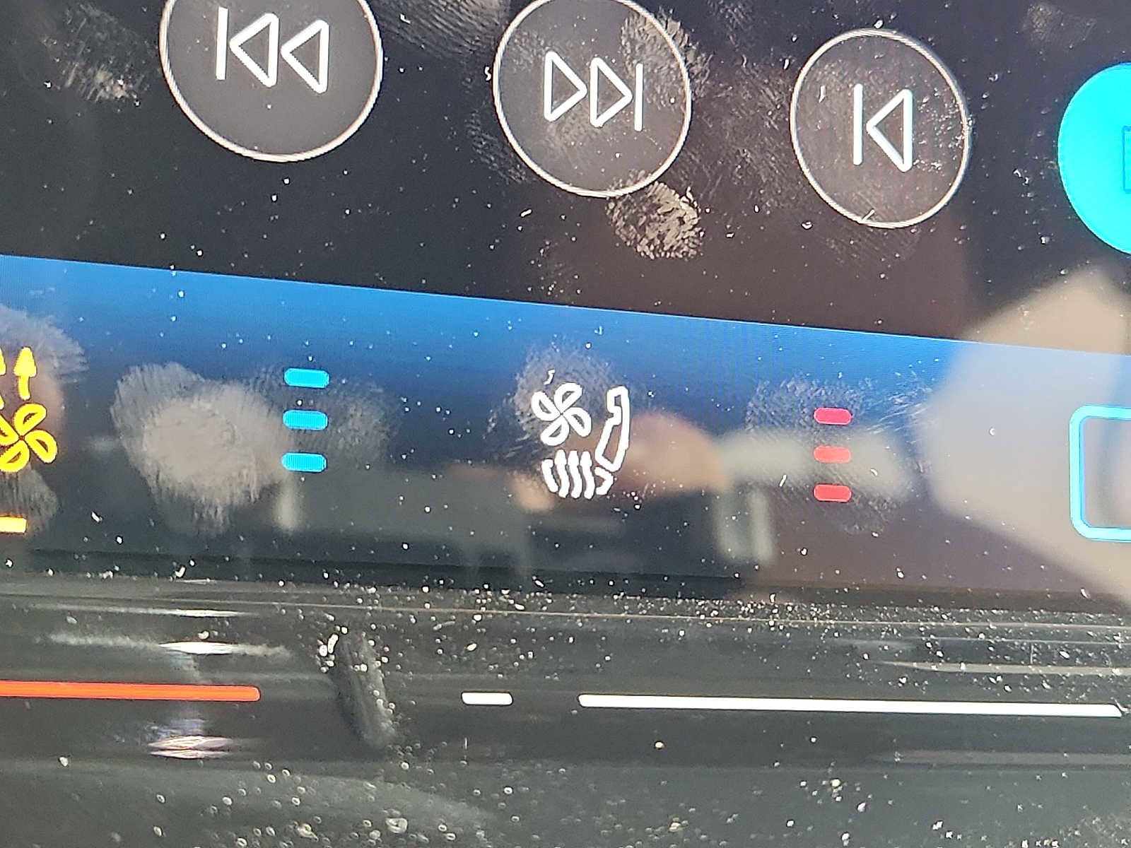 Used 2025 Volkswagen ID. Buzz Pro S image 23