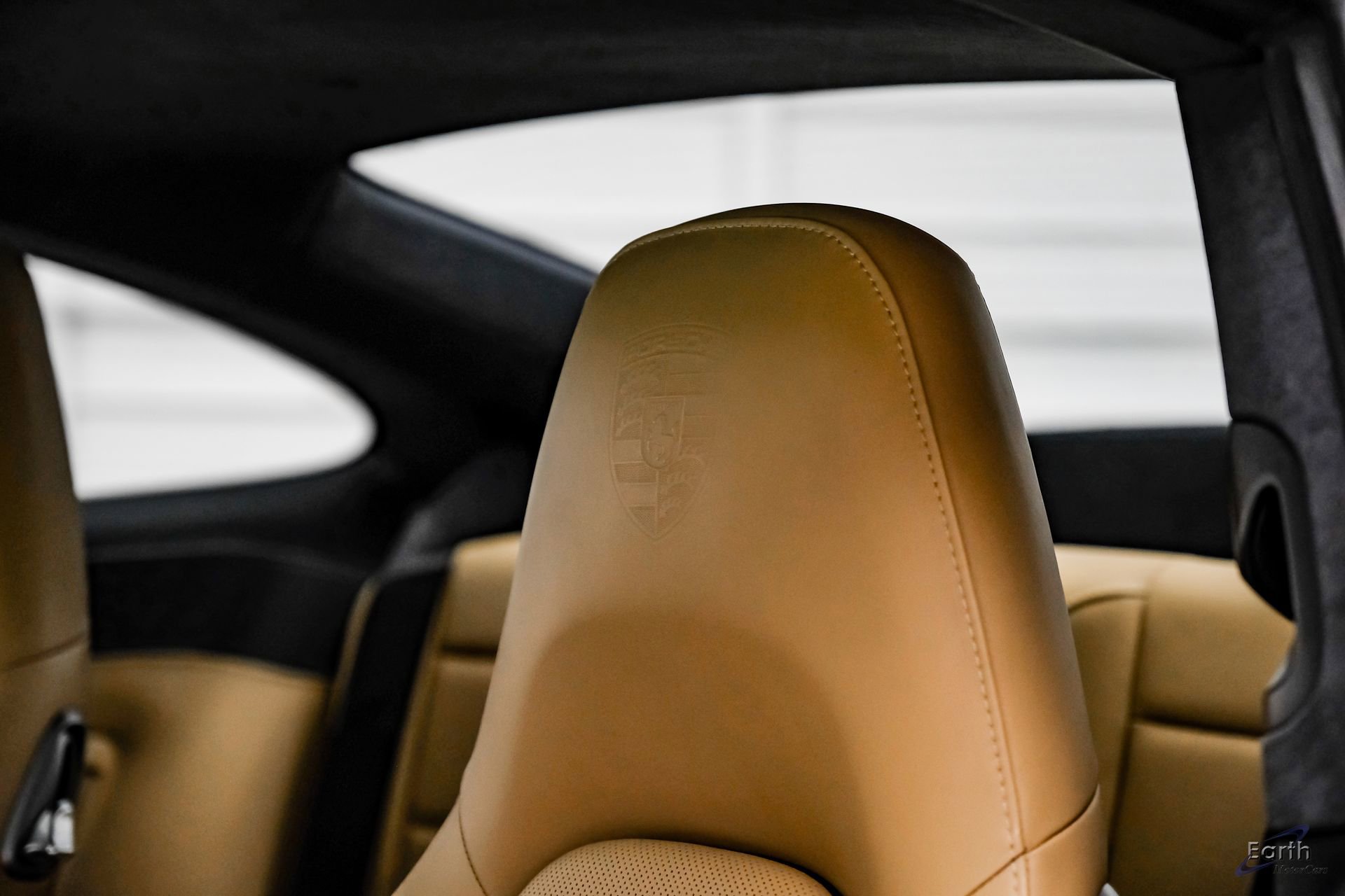 Used 2017 Porsche 911 Turbo image 38