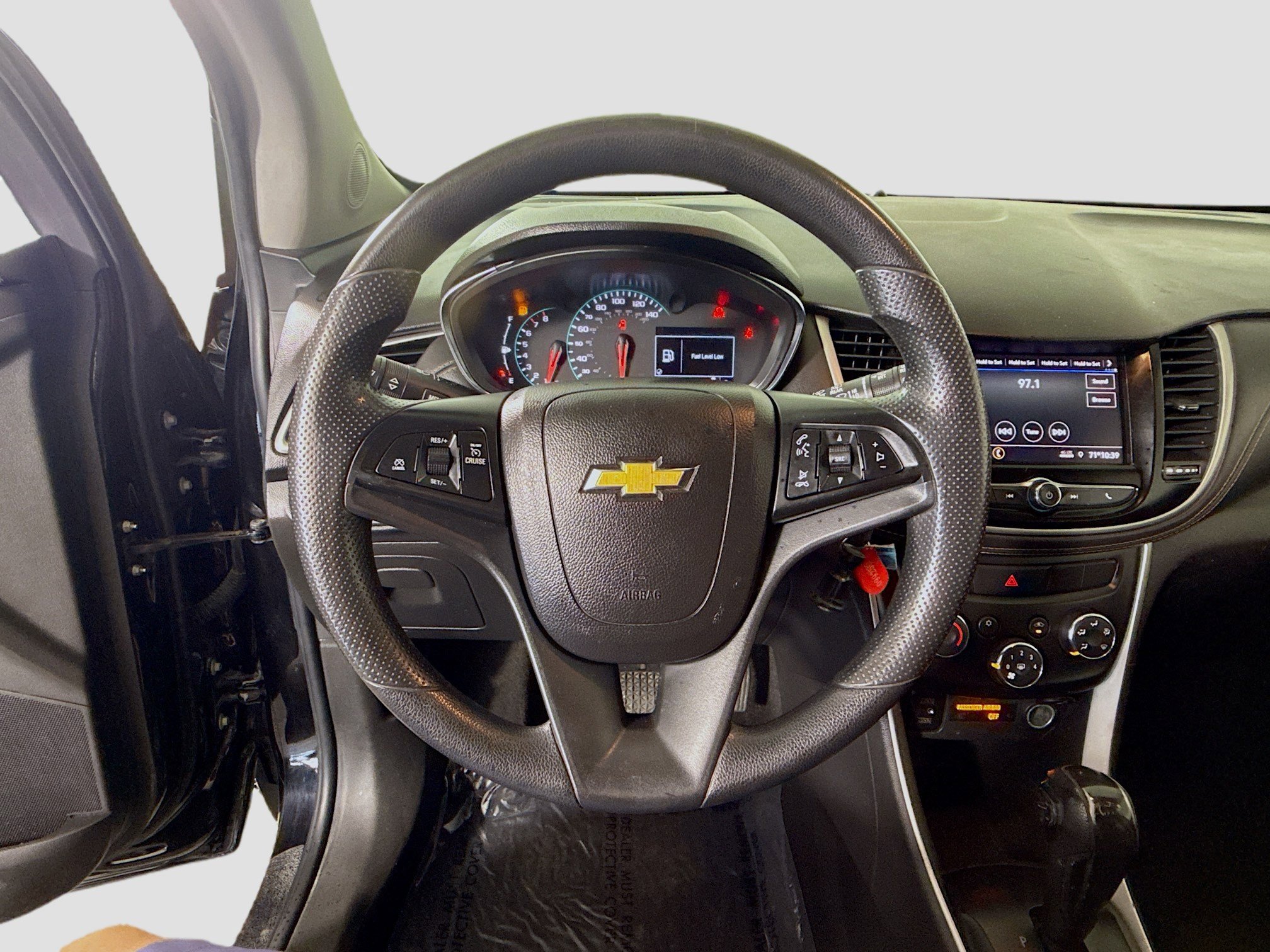 Used 2021 Chevrolet Trax LS w/ Tint and Cruise Package image 13