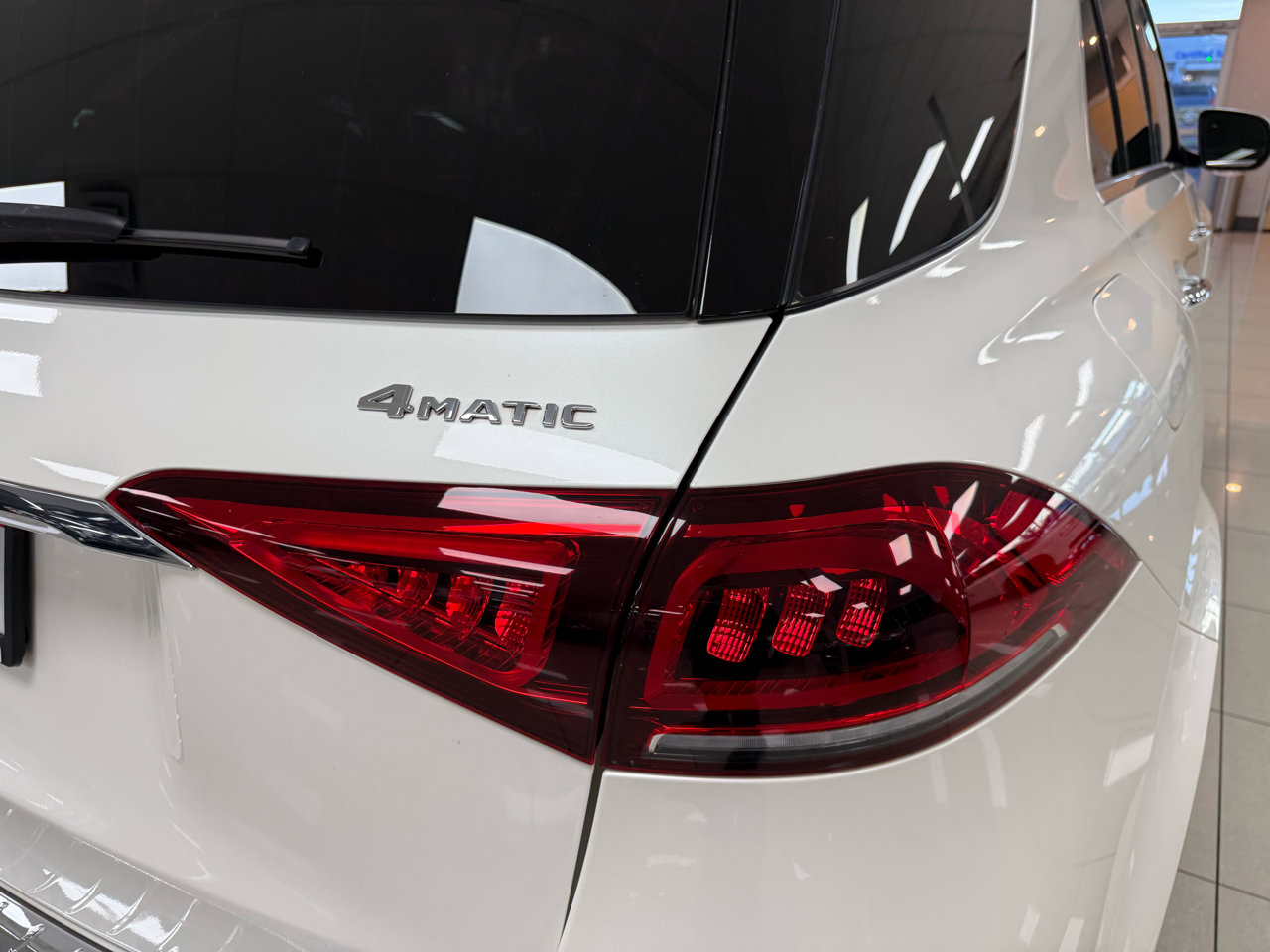 Used 2020 Mercedes-Benz GLE 350 4MATIC image 28