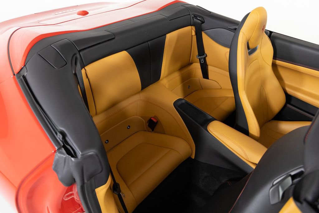 Used 2020 Ferrari Portofino image 43