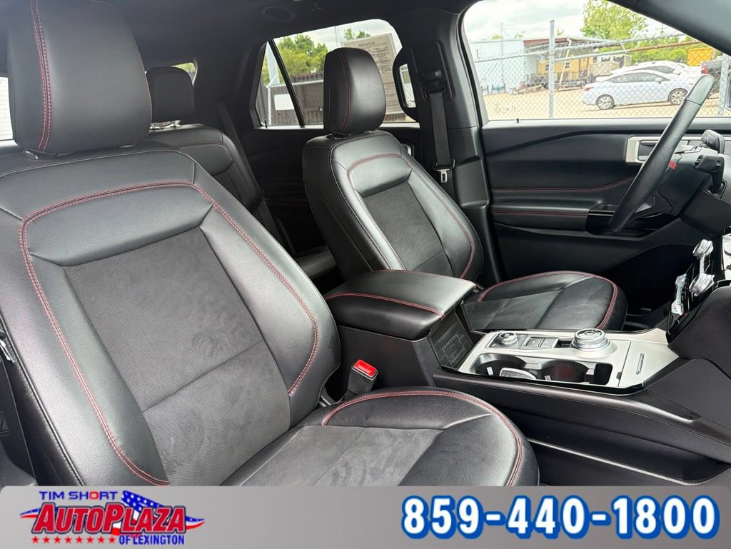 Used 2023 Ford Explorer ST-Line w/ Class IV Trailer Tow Package AWD/4WD image 25
