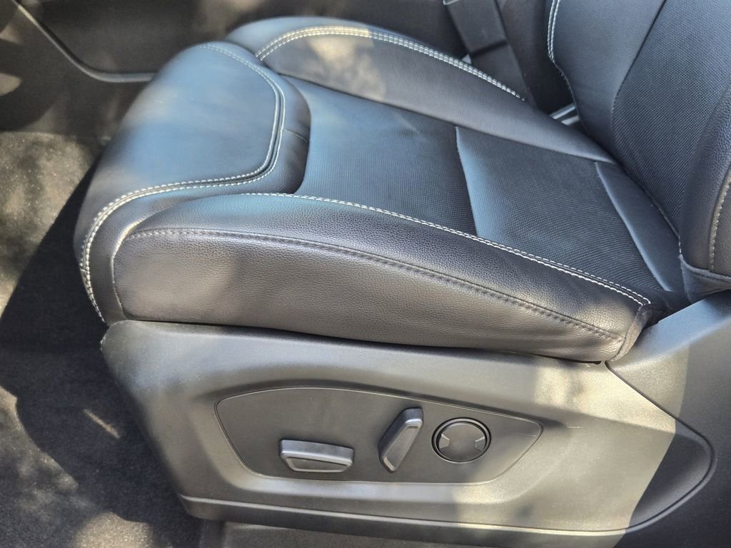 Used 2024 Ford Explorer ST w/ Equipment Group 401A image 31