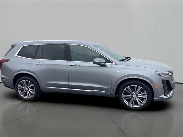 Certified 2025 Cadillac XT6 Premium Luxury w/ Platinum Package image 6